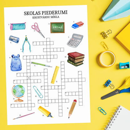 Drukāta krustvārdu mīkla par skolas piederumiem ar attēliem vārdu krājuma papildināšanai